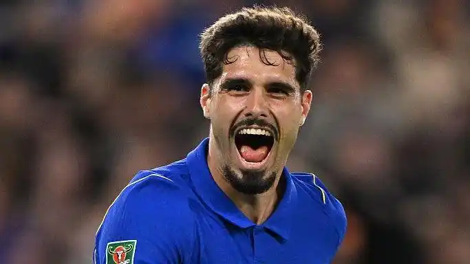 Pedro Neto new contact at chelsea